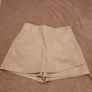Love Tree Beige Skorts